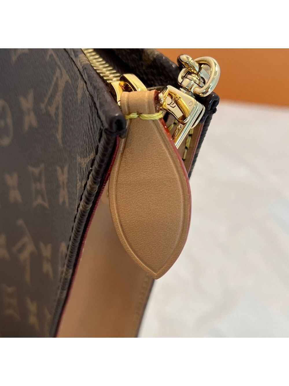 Louis Vuitton Monogram Toiletry 26 On A Chain - Picture 8 of 16